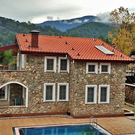 Valley Vista Apartment