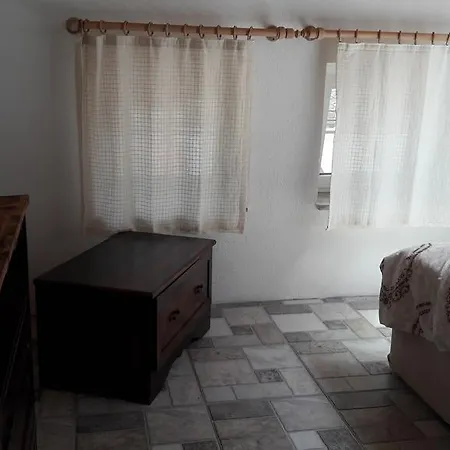 Valley Vista Apartment