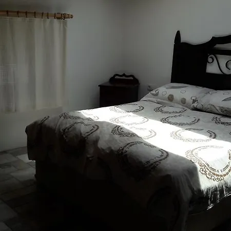 Valley Vista Apartment *